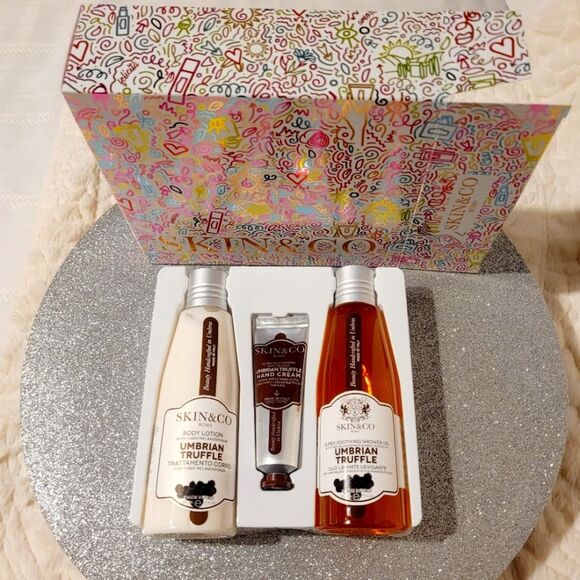 Skin & Co Roma The Treasure Box 3 Pc Set Body Lotion Shower Oil Hand Cream New - Picture 6 of 9
